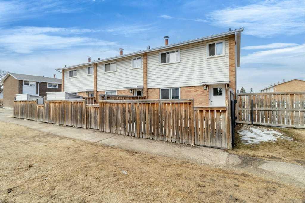 









3907


39

Street, 1003,
Red Deer,




AB
T4N 0M6

