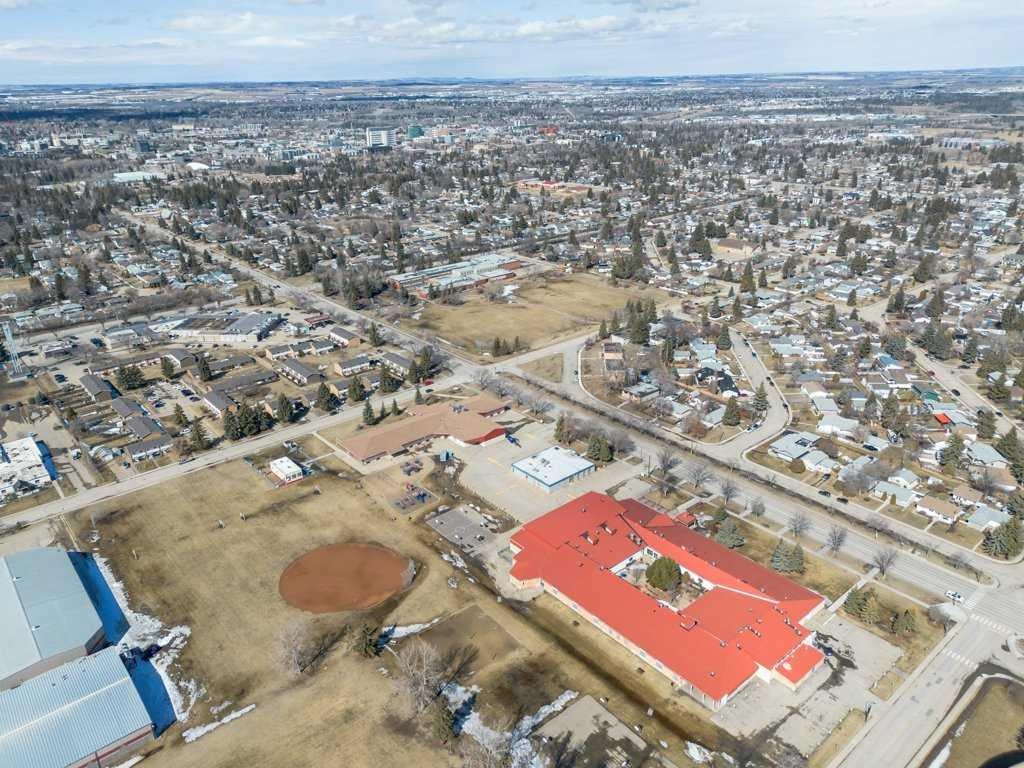 









3907


39

Street, 1003,
Red Deer,




AB
T4N 0M6

