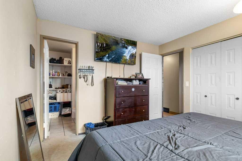 









10


Chappel

Drive,
Red Deer,




AB
T4P 2R8

