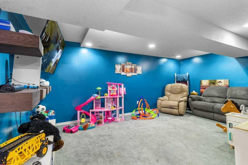 









10


Chappel

Drive,
Red Deer,




AB
T4P 2R8

