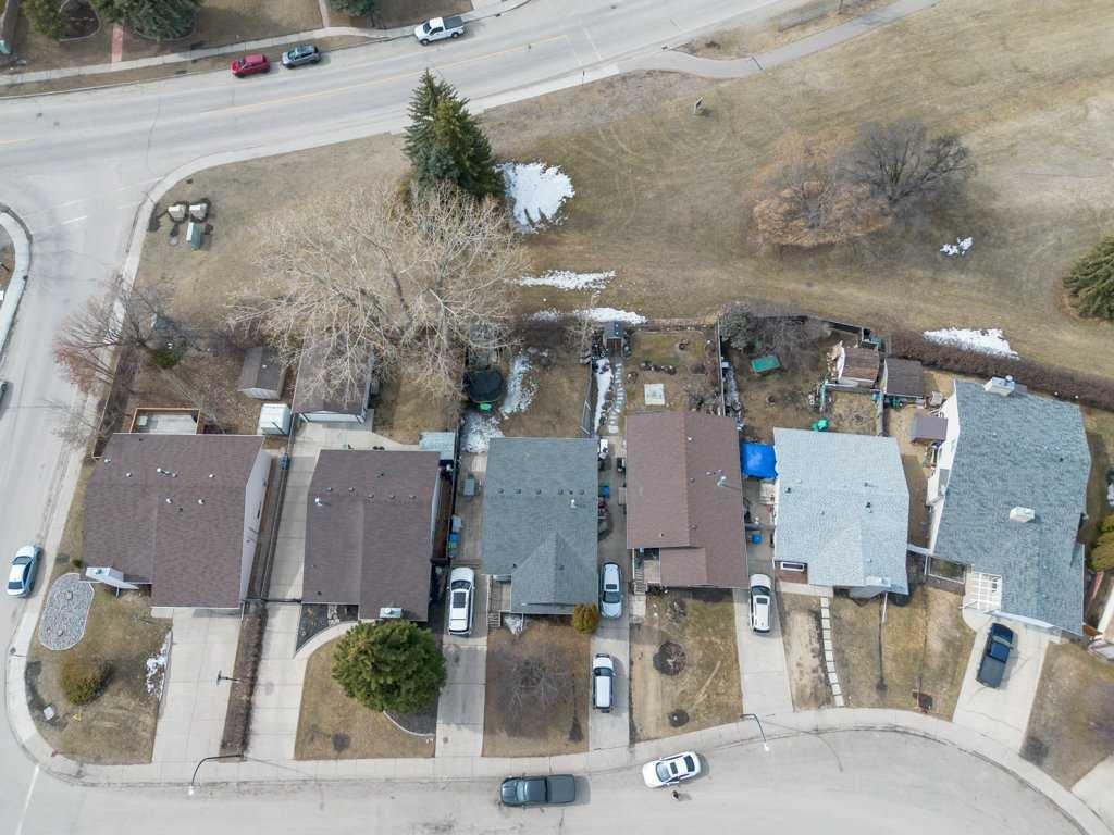 









10


Chappel

Drive,
Red Deer,




AB
T4P 2R8

