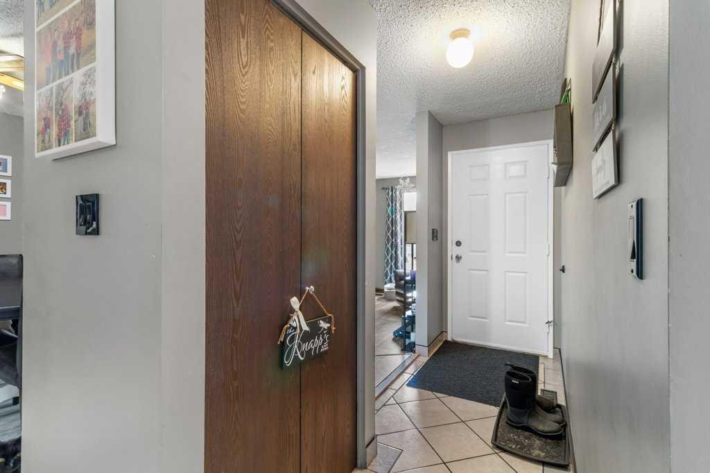 









10


Chappel

Drive,
Red Deer,




AB
T4P 2R8

