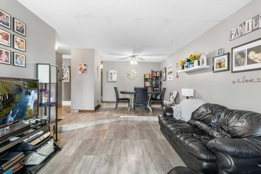 









10


Chappel

Drive,
Red Deer,




AB
T4P 2R8


