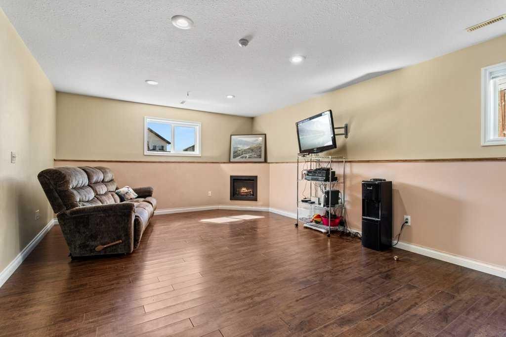 









12


Hansen

Close,
Sylvan Lake,




AB
T4S 2P1

