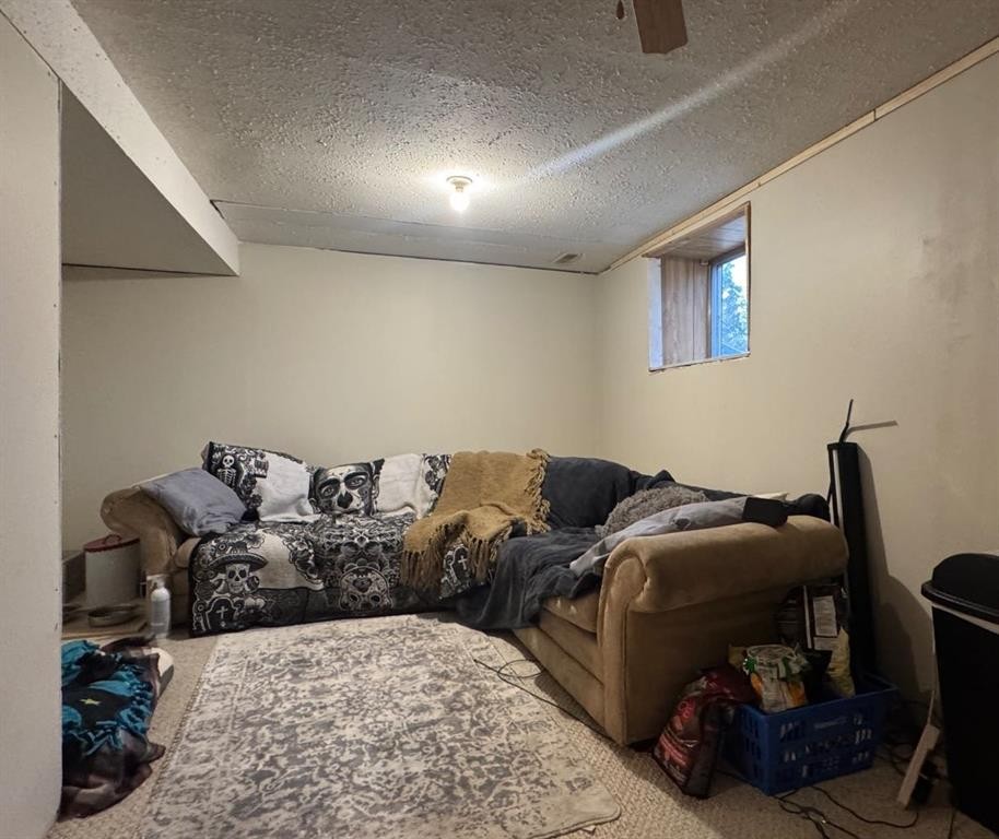 









5319


47

Avenue,
Wetaskiwin,




AB
T9A 0K9

