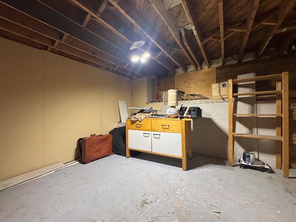 









5319


47

Avenue,
Wetaskiwin,




AB
T9A 0K9

