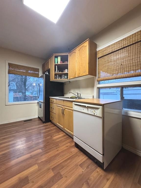 









5319


47

Avenue,
Wetaskiwin,




AB
T9A 0K9

