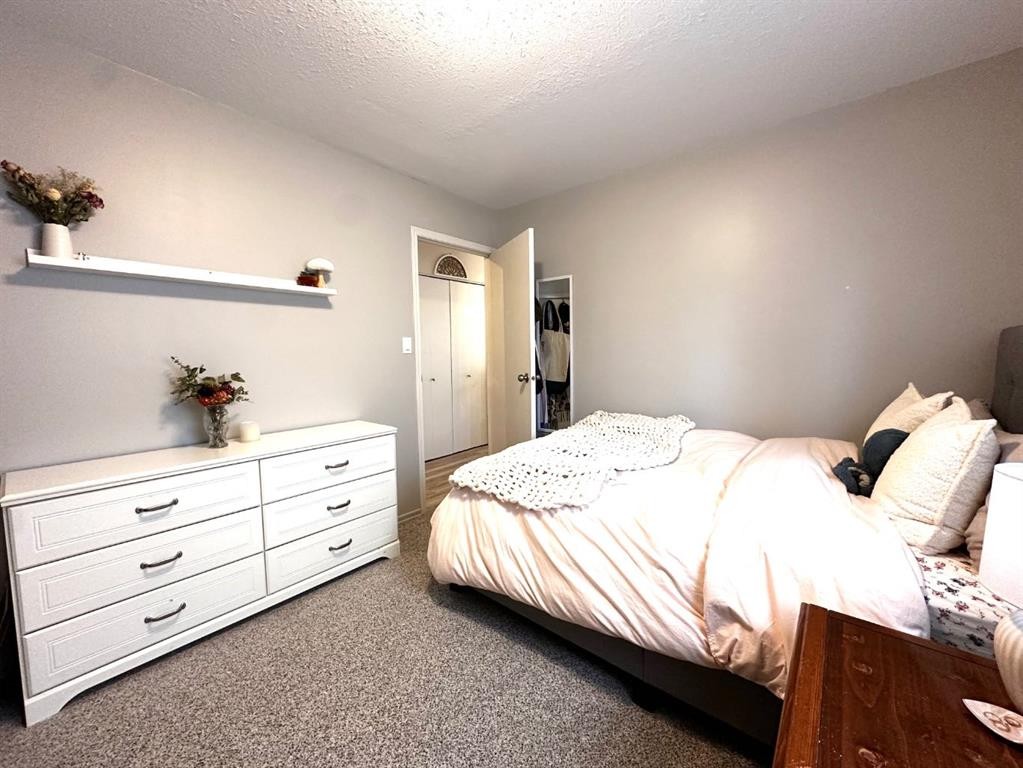 









4811


48

Street, 203,
Camrose,




AB
T4V1L4

