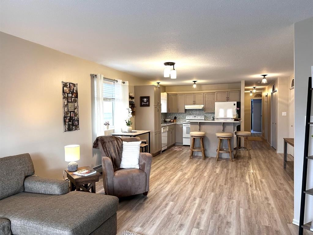 









4811


48

Street, 203,
Camrose,




AB
T4V1L4

