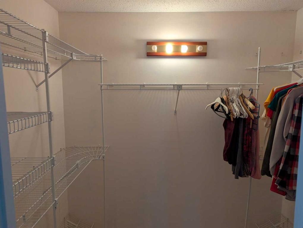 









6210


53

Avenue,
Camrose,




AB
T4V 4H4

