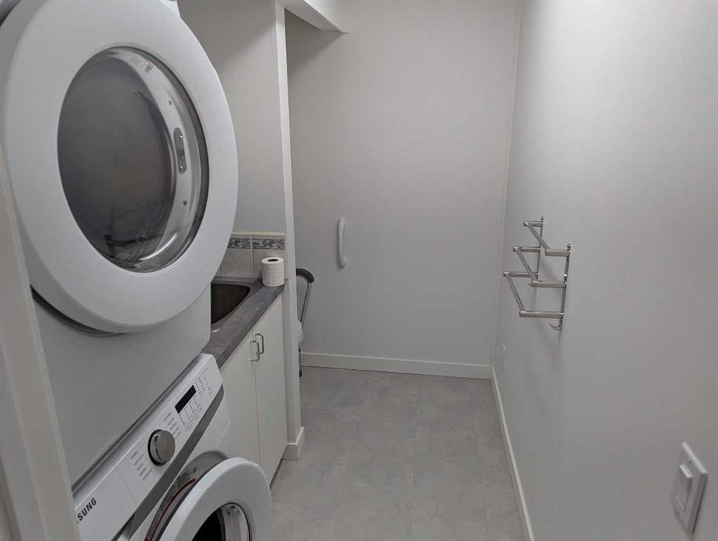 









6210


53

Avenue,
Camrose,




AB
T4V 4H4


