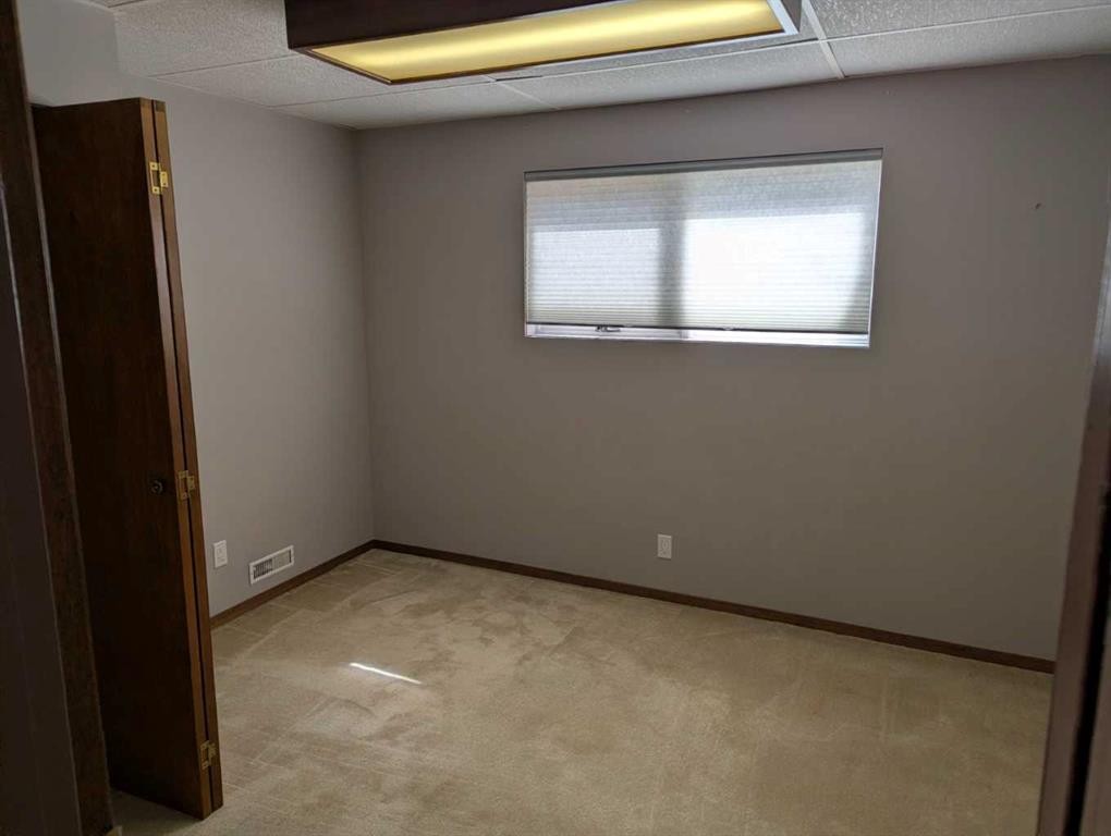 









6210


53

Avenue,
Camrose,




AB
T4V 4H4

