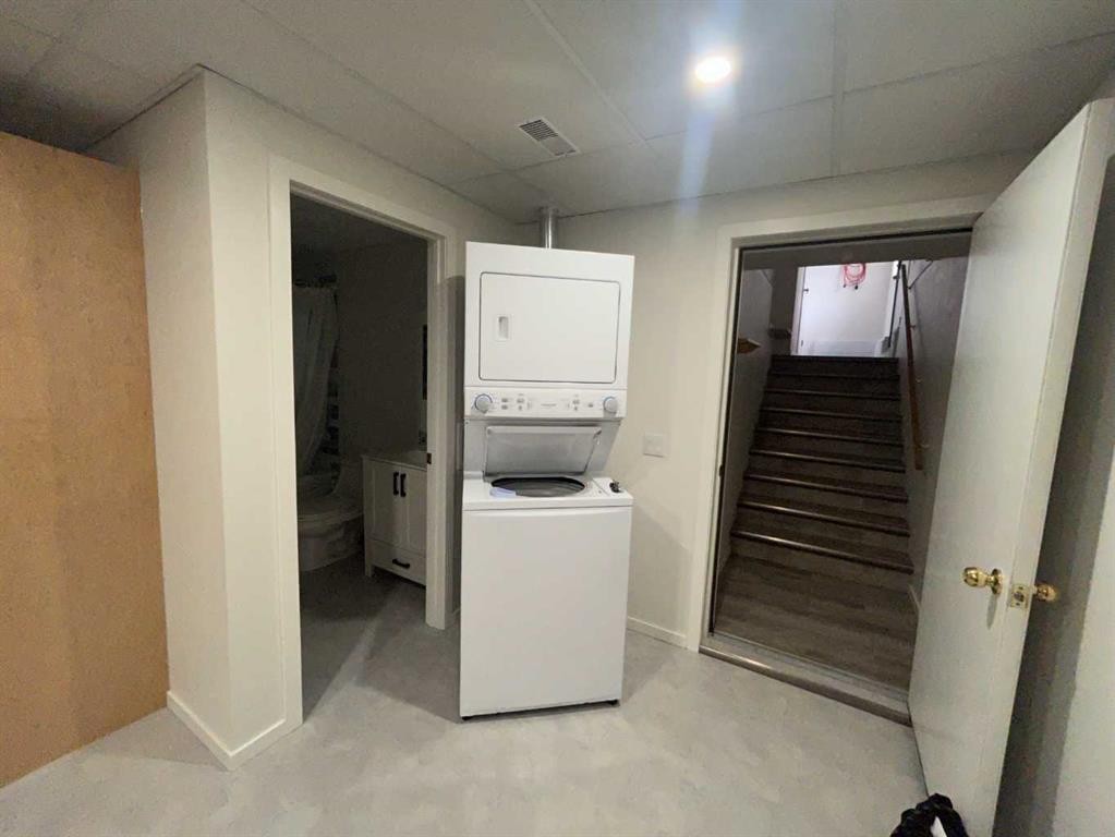 









6210


53

Avenue,
Camrose,




AB
T4V 4H4

