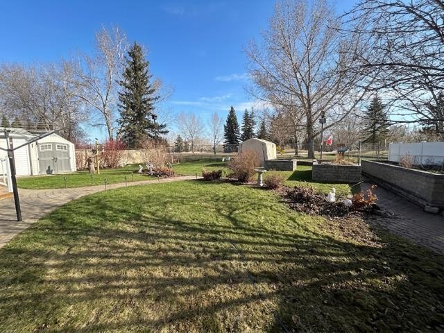 









6210


53

Avenue,
Camrose,




AB
T4V 4H4


