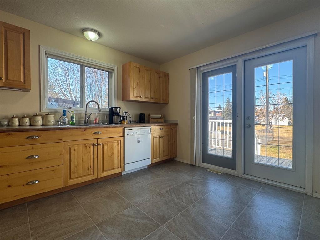 









4953


49

Street,
Sedgewick,




AB
T0B 4C0

