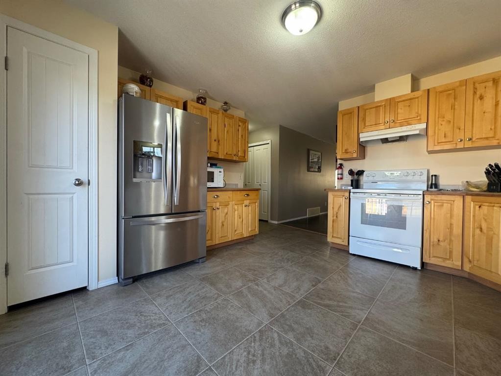









4953


49

Street,
Sedgewick,




AB
T0B 4C0

