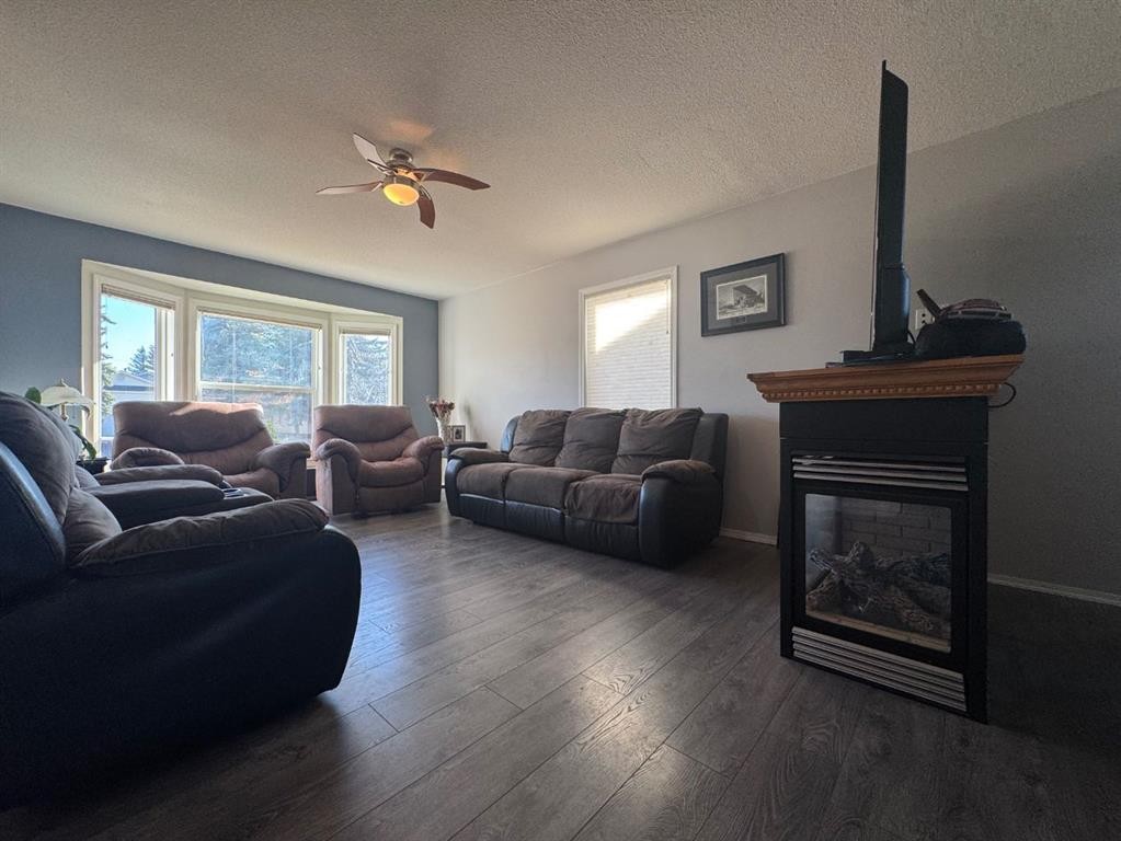 









4953


49

Street,
Sedgewick,




AB
T0B 4C0

