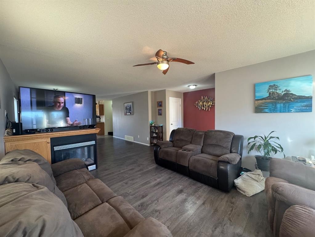 









4953


49

Street,
Sedgewick,




AB
T0B 4C0

