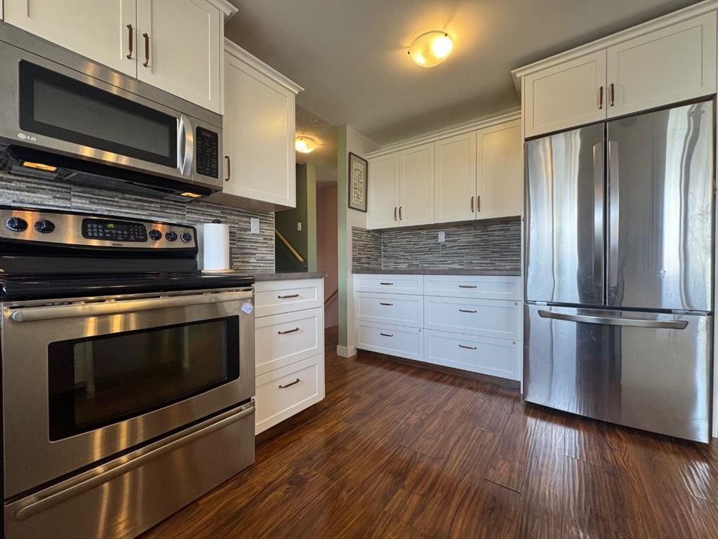 









5718


Marler

Drive,
Camrose,




AB
T4V 2S8

