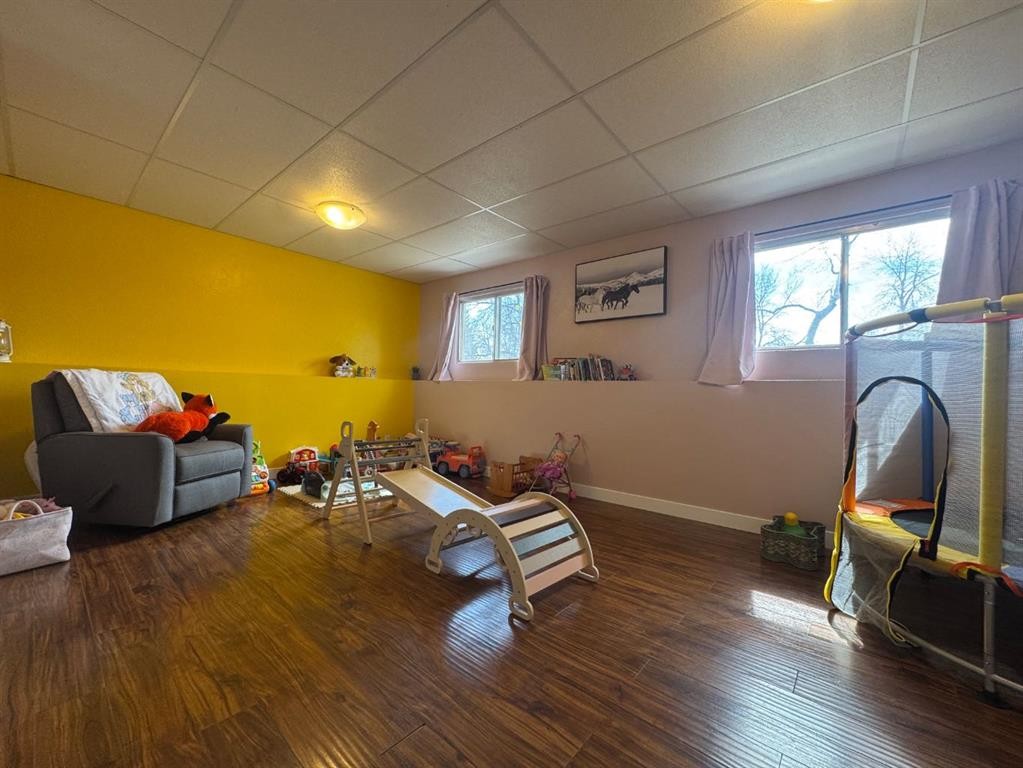 









5718


Marler

Drive,
Camrose,




AB
T4V 2S8

