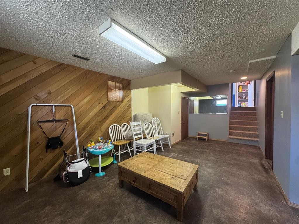 









5718


Marler

Drive,
Camrose,




AB
T4V 2S8

