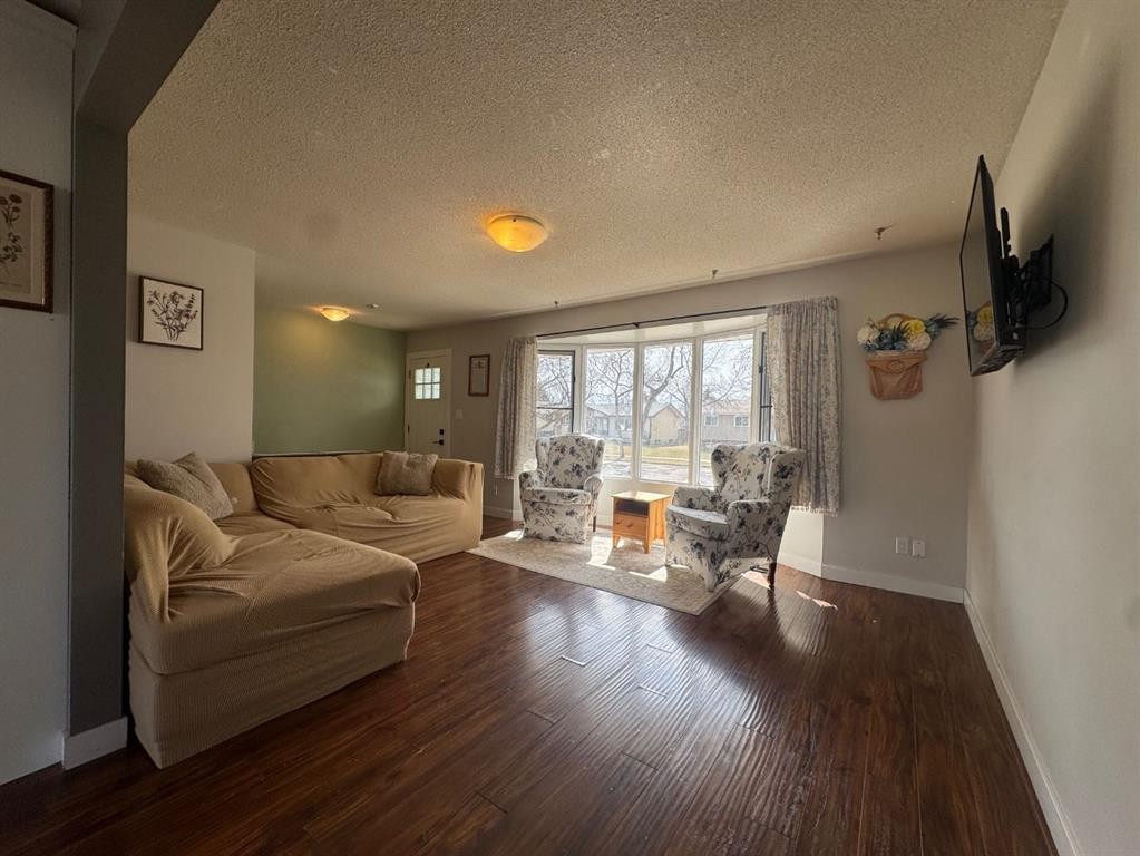 









5718


Marler

Drive,
Camrose,




AB
T4V 2S8

