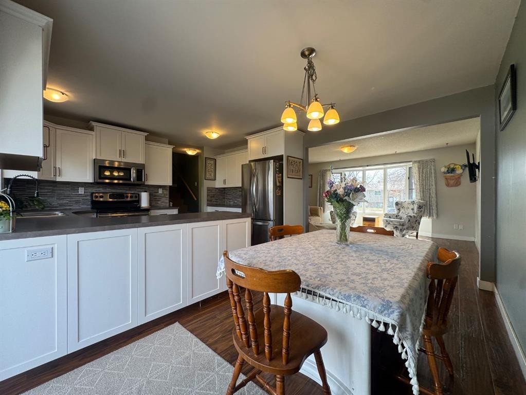 









5718


Marler

Drive,
Camrose,




AB
T4V 2S8

