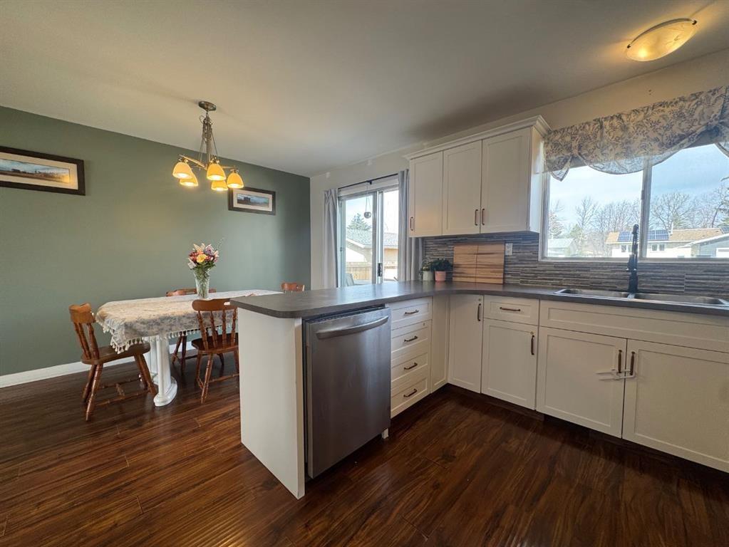 









5718


Marler

Drive,
Camrose,




AB
T4V 2S8

