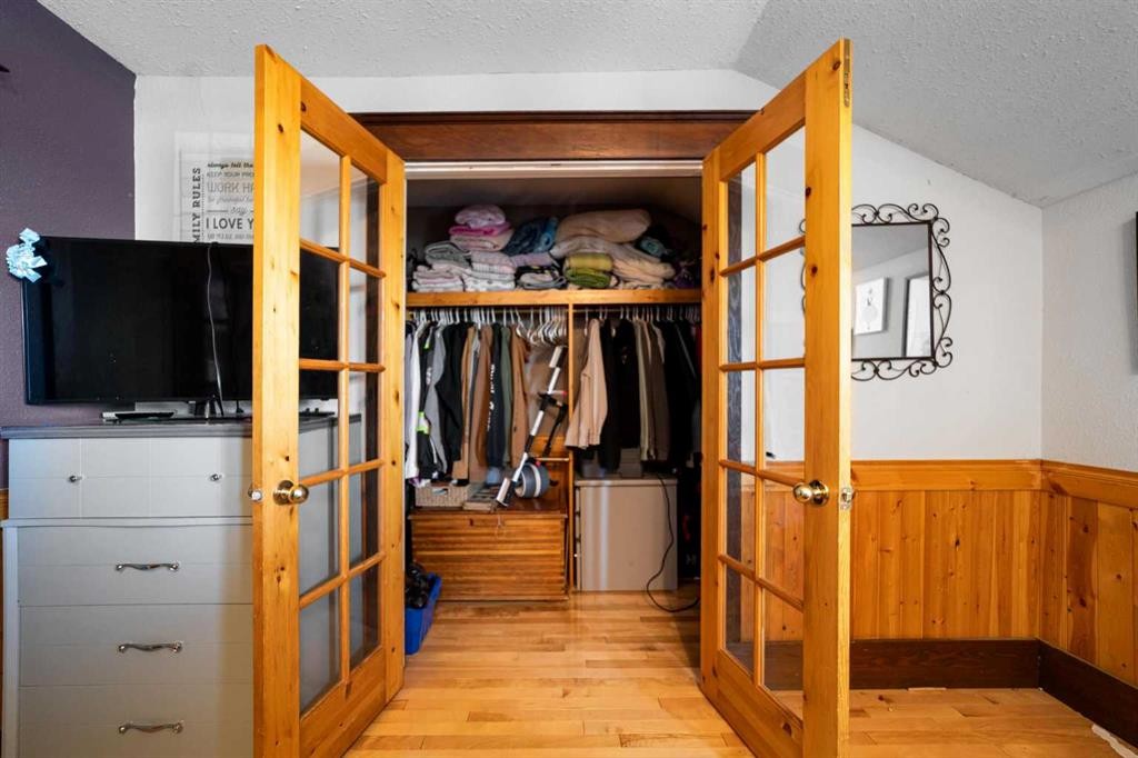 









117


James

Street,
Bittern Lake,




AB
T0C 0L0


