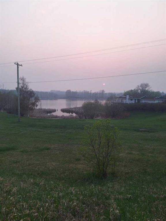 









4816


50

Street,
Alix,




AB
T0C 0B0

