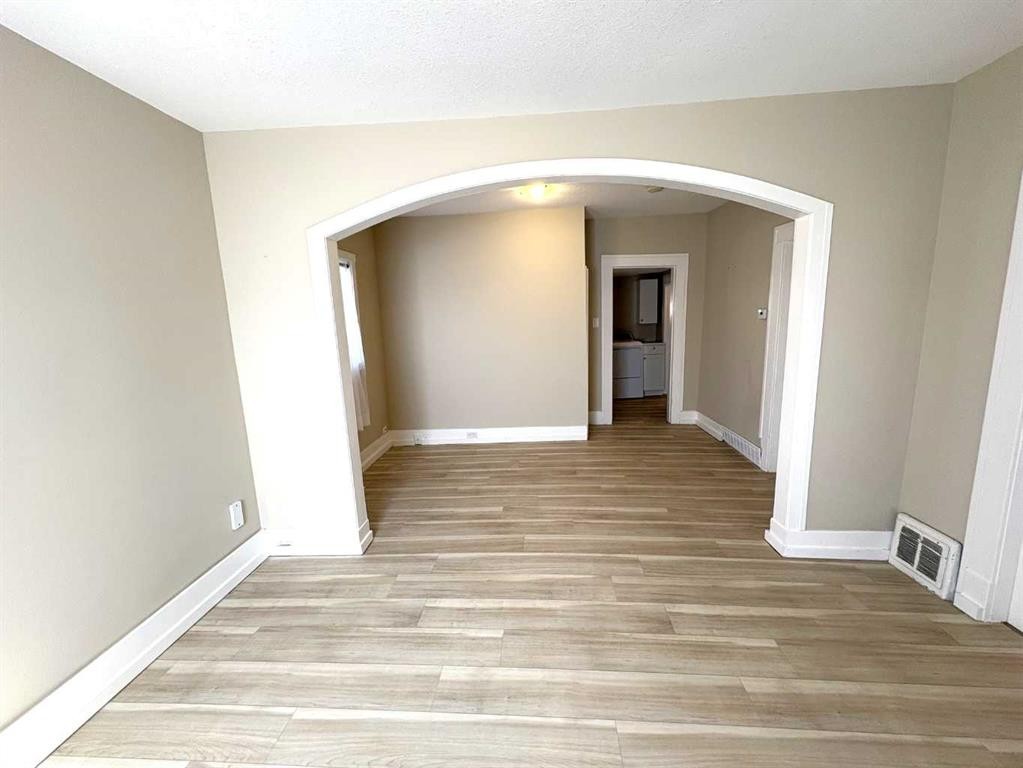 









4915


46

Street,
Camrose,




AB
T4V 1G9

