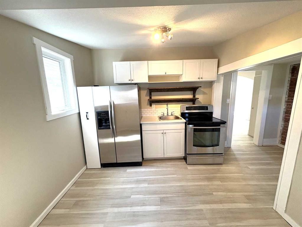 









4915


46

Street,
Camrose,




AB
T4V 1G9

