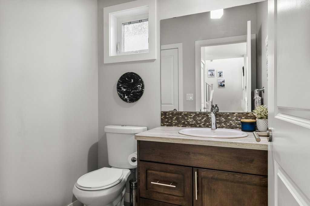 









59


Reynolds

Road,
Sylvan Lake,




AB
T4S 0L8

