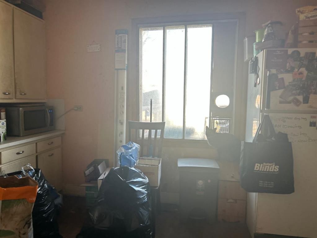 









5013


53

Street,
Killam,




AB
T0B 2L0

