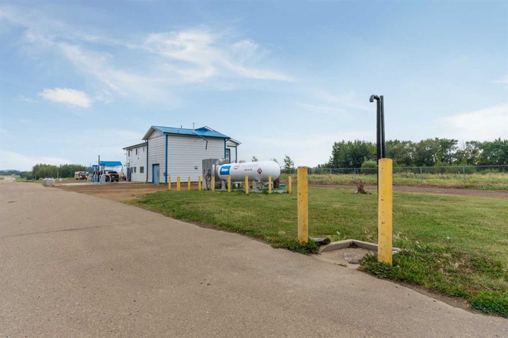 









2


Railway

Avenue North,
Hay Lakes,




AB
T0B 1W0

