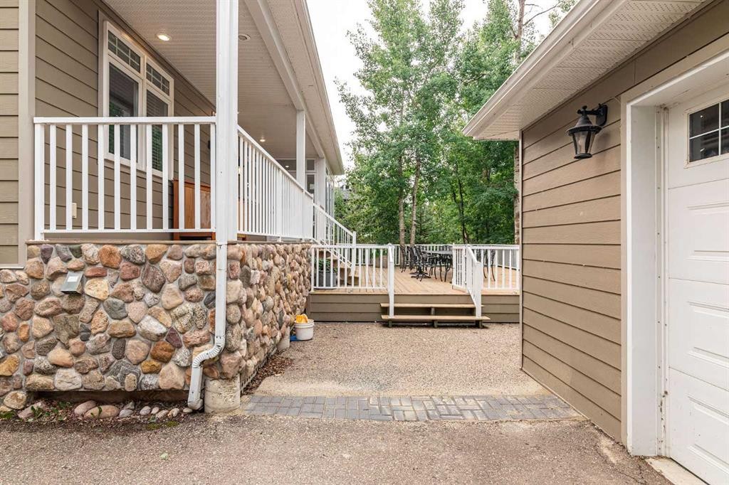 









244


Canal

Street,
Rural Ponoka County,




AB
T4L2N3

