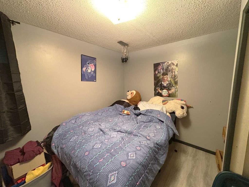 









5602


47

Avenue West,
Forestburg,




AB
T0B 1N0

