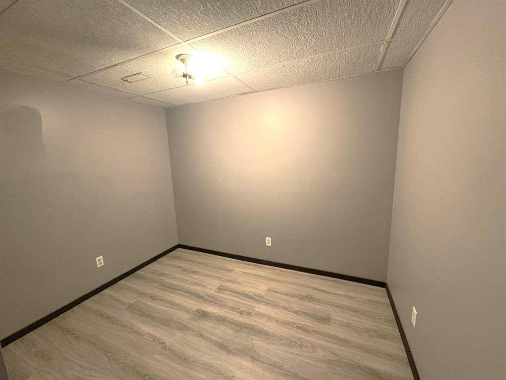 









5602


47

Avenue West,
Forestburg,




AB
T0B 1N0

