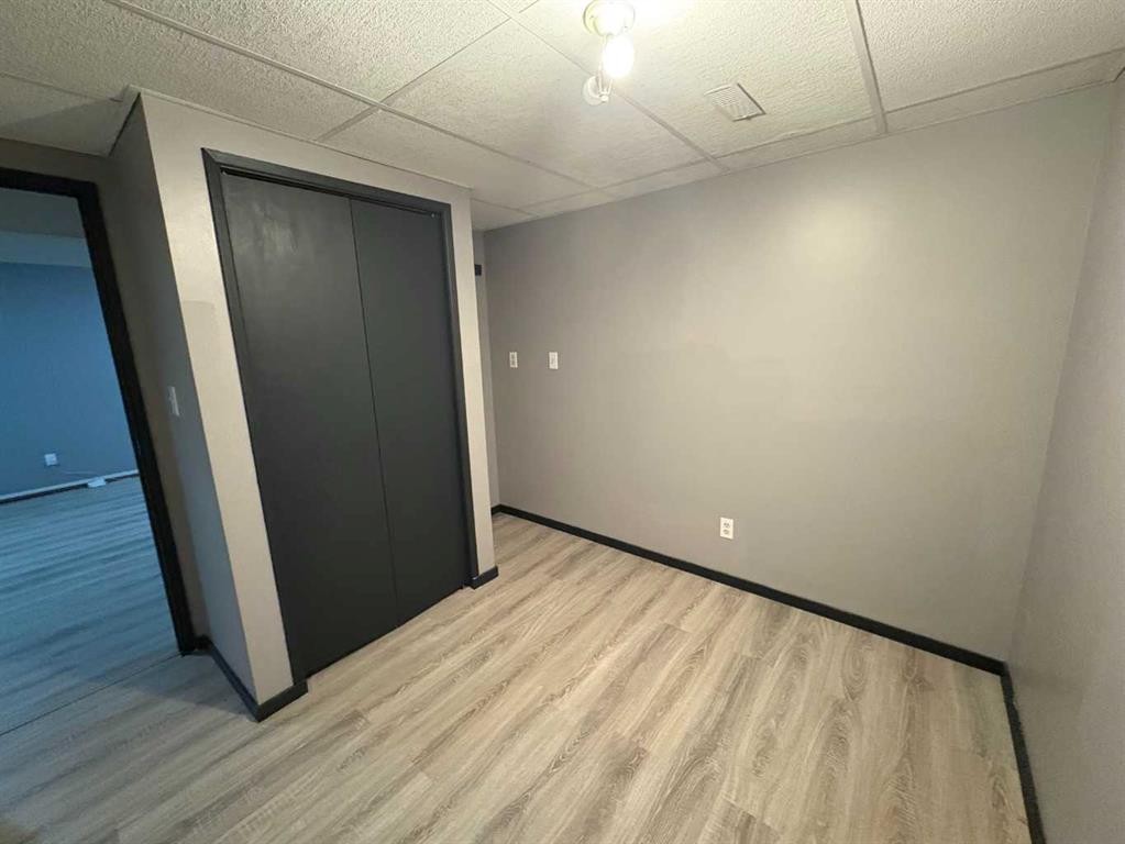 









5602


47

Avenue West,
Forestburg,




AB
T0B 1N0

