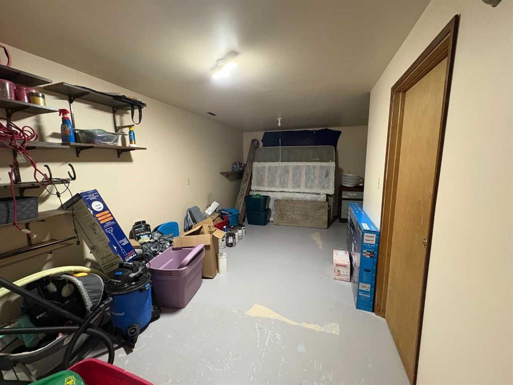 









5602


47

Avenue West,
Forestburg,




AB
T0B 1N0

