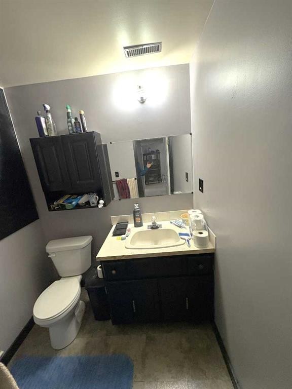 









5602


47

Avenue West,
Forestburg,




AB
T0B 1N0

