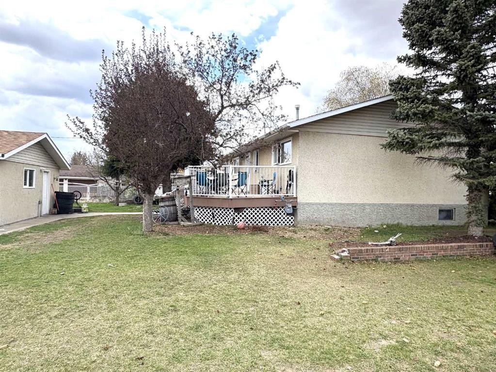 









5602


47

Avenue West,
Forestburg,




AB
T0B 1N0

