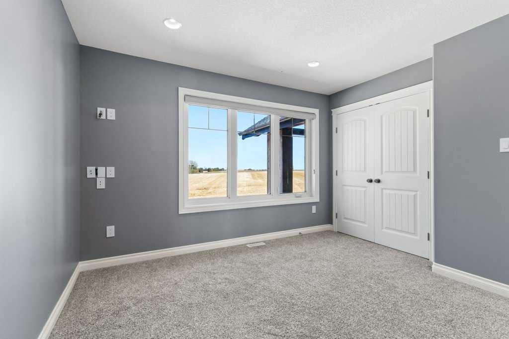 









28513


Township Road 374

,
Rural Red Deer County,




AB
T4N 5E4

