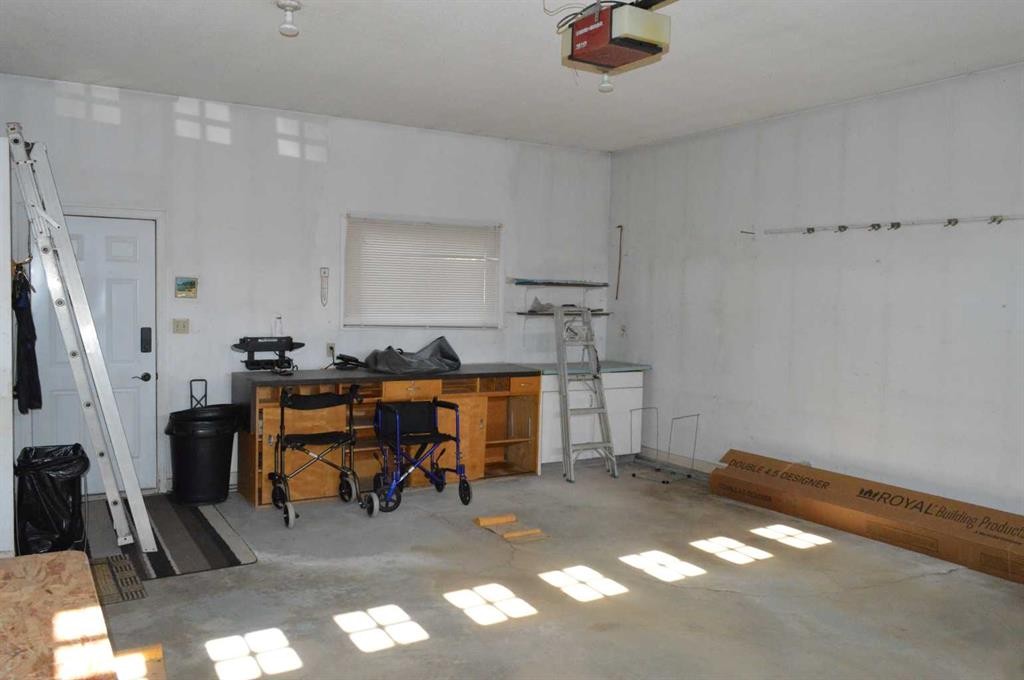 









4826


58

Street,
Killam,




AB
T0B2L0

