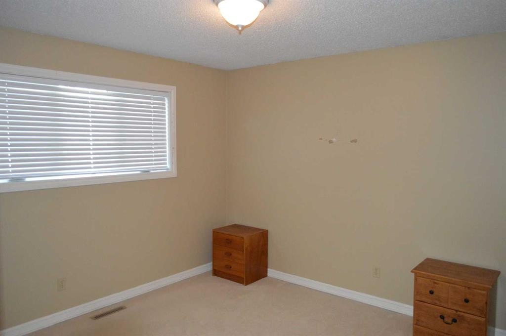 









4826


58

Street,
Killam,




AB
T0B2L0

