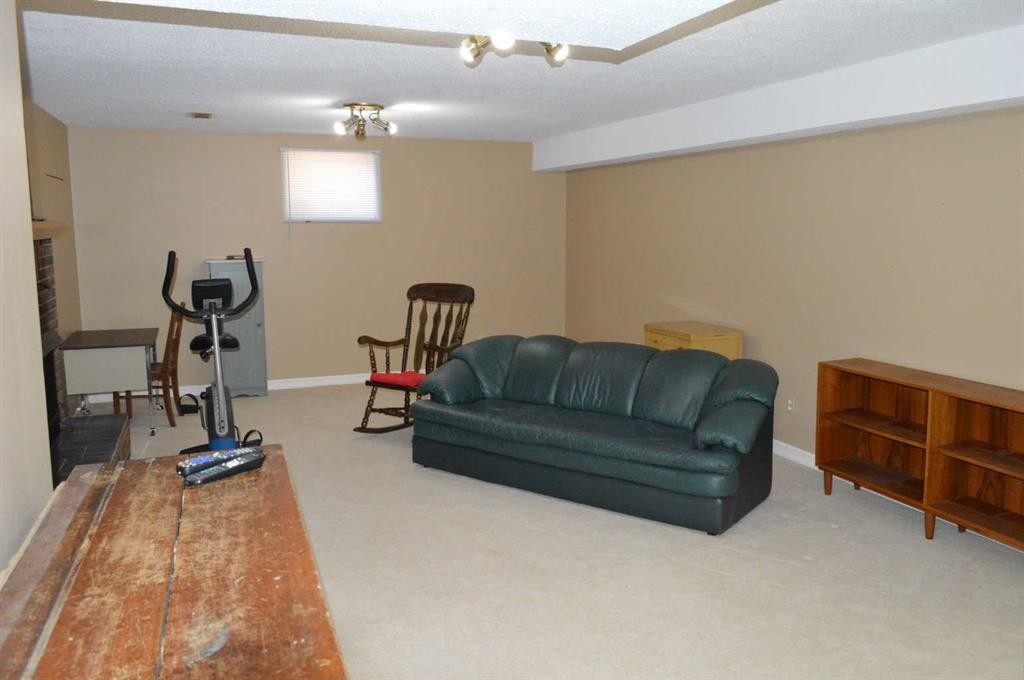 









4826


58

Street,
Killam,




AB
T0B2L0

