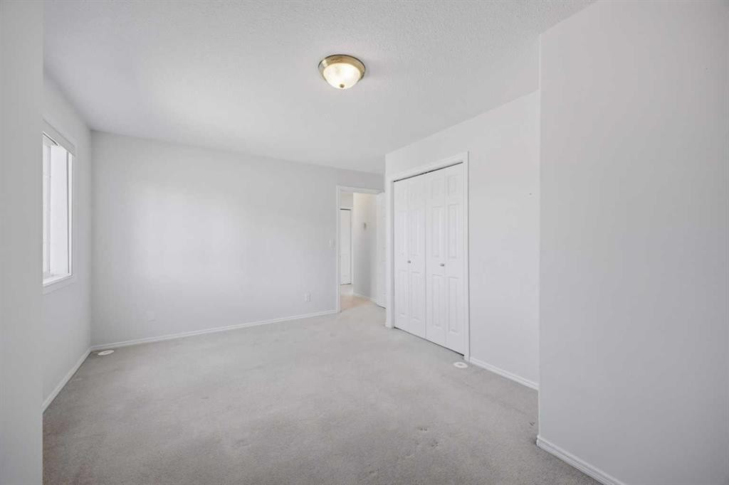 









5034


53

Street, 8,
Lacombe,




AB
T4L 2K7

