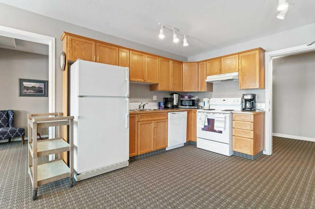 









6118


53

Avenue, 211,
Red Deer,




AB
T4N 6P7

