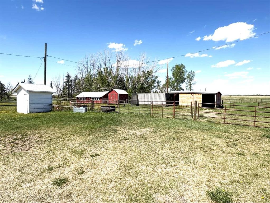 









42567


Highway 856

,
Rural Flagstaff County,




AB
T0B 1N0

