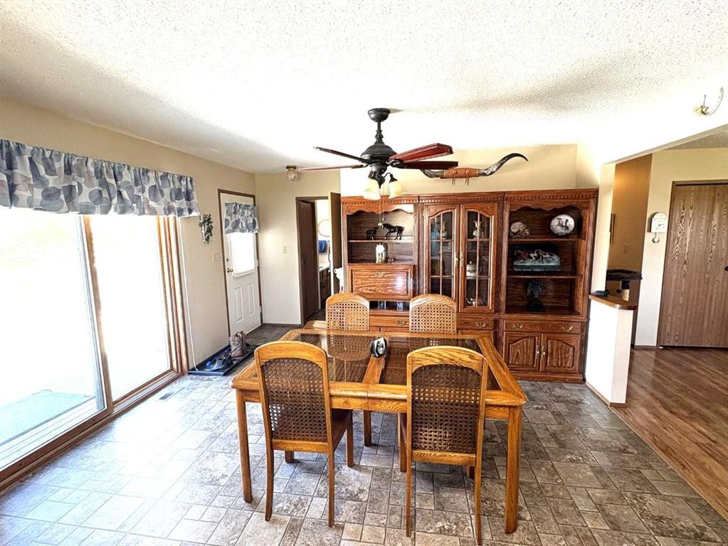 









42567


Highway 856

,
Rural Flagstaff County,




AB
T0B 1N0


